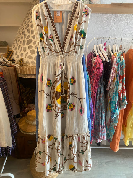Vestido Negro Suzani